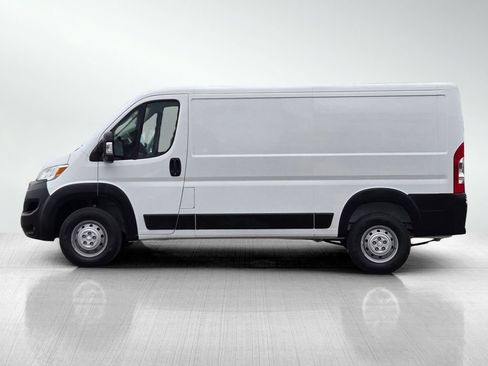 Used 2023 RAM ProMaster 2500 w/ Driver Convenience Group FWD image 7