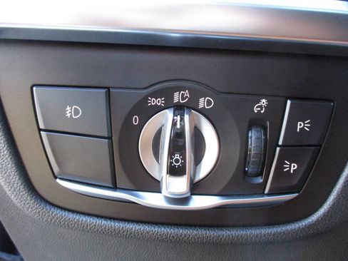 Used 2020 BMW X3 xDrive30i w/ Premium Package image 32