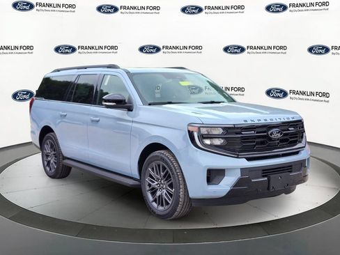 New 2026 Ford Expedition Max Platinum w/ Stealth Appearance Package AWD/4WD image 7