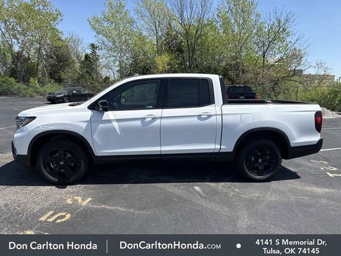 New 2026 Honda Ridgeline Black Edition image 9