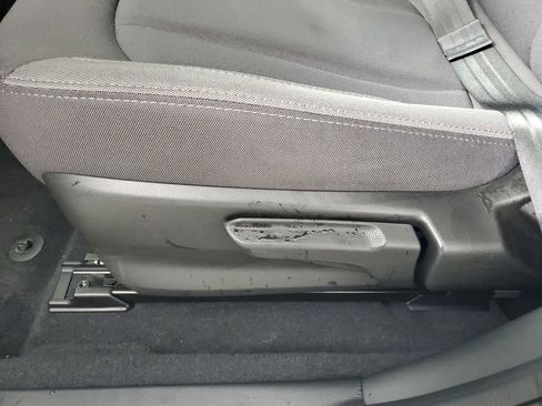 Used 2025 Subaru Crosstrek 2.0i Premium w/ Crosstrek Mirror Package image 28