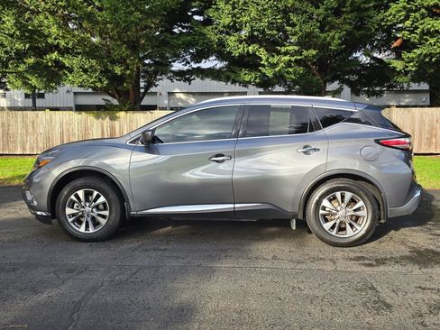 Used 2018 Nissan Murano SL image 3
