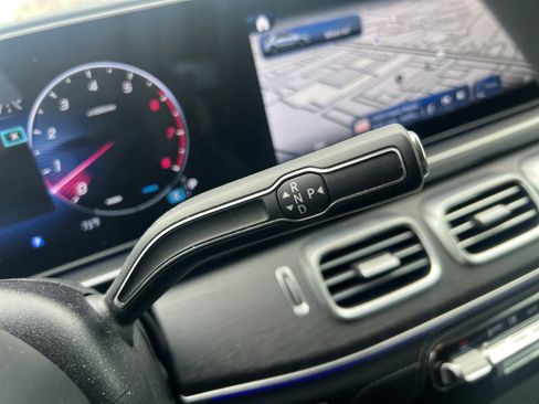 Used 2024 Mercedes-Benz GLE 450 4MATIC image 25