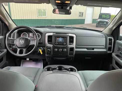 Used 2017 RAM 1500 Classic SLT AWD/4WD image 23