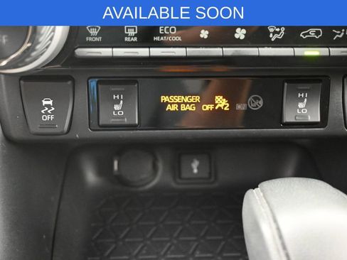 Used 2022 Toyota RAV4 XLE w/ Convenience Package AWD/4WD image 23