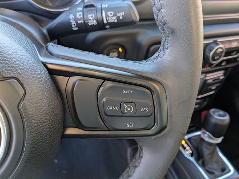 Used 2023 Jeep Wrangler Sport S image 17