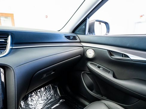 Used 2023 INFINITI QX50 Luxe image 54