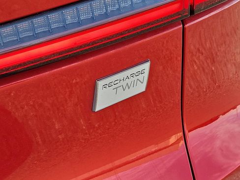 Used 2023 Volvo C40 P8 Recharge Ultimate AWD/4WD image 13