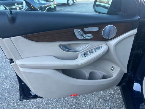 Used 2020 Mercedes-Benz GLC 300 4MATIC image 14