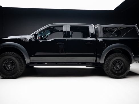 Used 2022 Ford F150 Raptor w/ Equipment Group 801A High AWD/4WD image 18