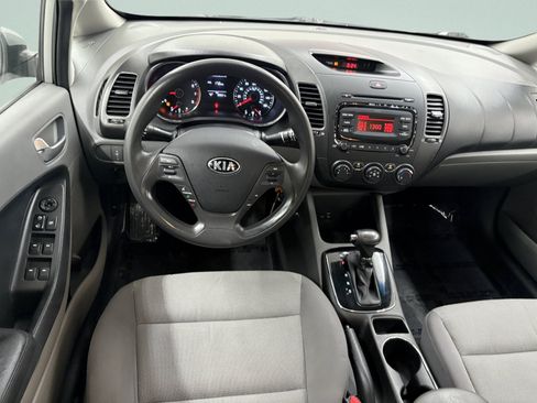 Used 2017 Kia Forte LX FWD image 8