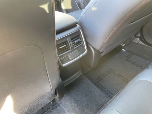 Used 2020 Subaru Forester Premium image 23