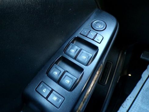 Used 2016 GMC Yukon XL Denali w/ Open Road Package image 28