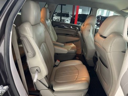 Used 2015 Buick Enclave Leather FWD image 38