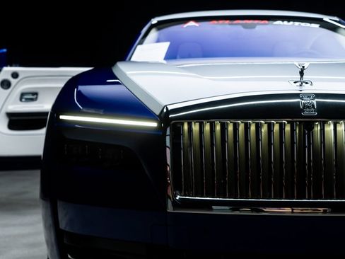 Used 2024 Rolls-Royce Spectre w/ Spectre Launch Package AWD/4WD image 7