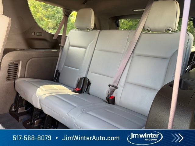 Used 2023 GMC Yukon XL SLT w/ SLT Premium Package AWD/4WD image 22