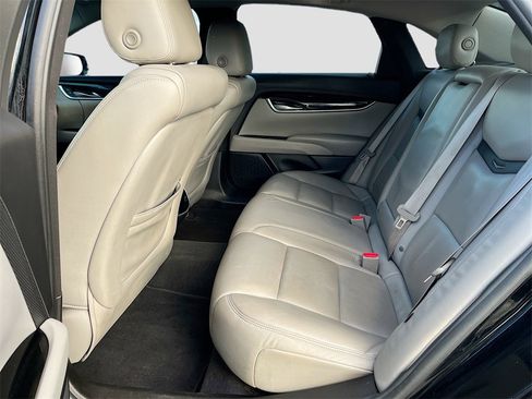 Used 2017 Cadillac XTS Luxury image 24