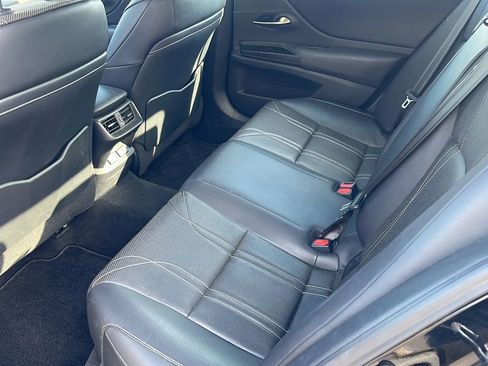 Used 2019 Lexus ES 350 w/ Accessory Package 2 FWD image 25