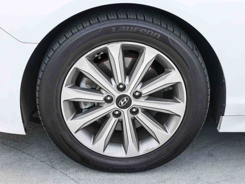 Used 2017 Hyundai Sonata Limited FWD image 9