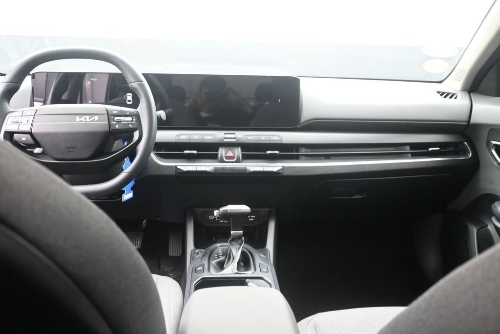Used 2025 Kia K4 EX FWD image 14