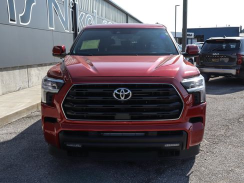 Used 2026 Toyota Sequoia SR5 w/ TRD Off-Road Package AWD/4WD image 2
