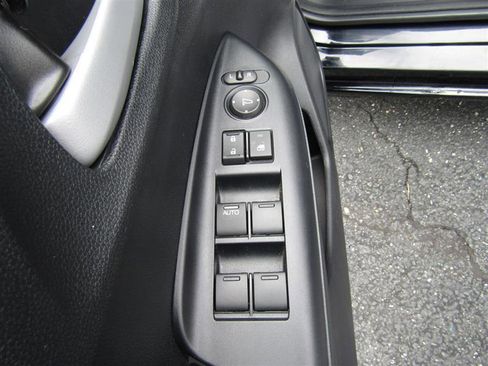 Used 2020 Honda Fit EX image 10