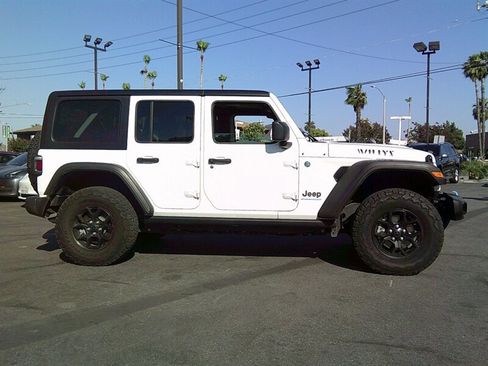 Used 2024 Jeep Wrangler Unlimited AWD/4WD image 10