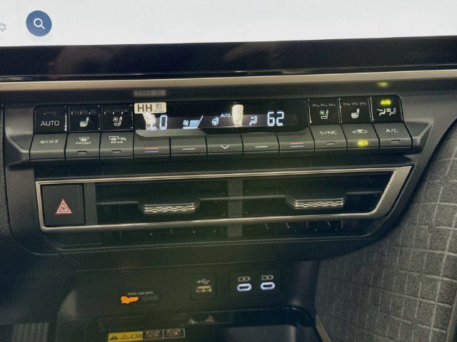 Used 2026 Toyota Camry XLE w/ Premium Plus Package AWD/4WD image 15