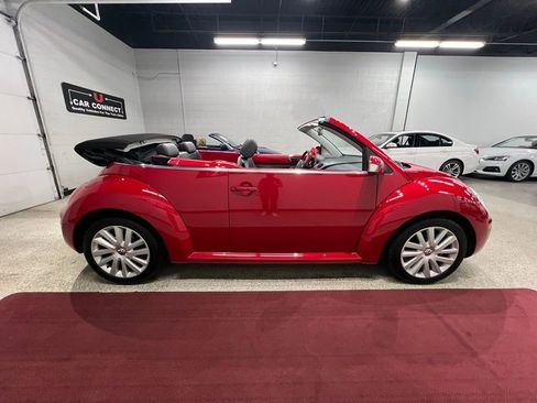 Used 2009 Volkswagen Beetle S image 11