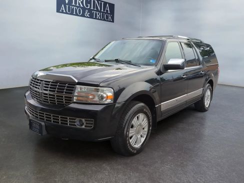 Used 2014 Lincoln Navigator L 4WD image 1