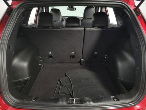 Used 2023 Jeep Compass Latitude image 28