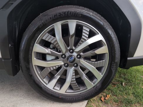 Used 2025 Subaru Forester Touring AWD/4WD image 13