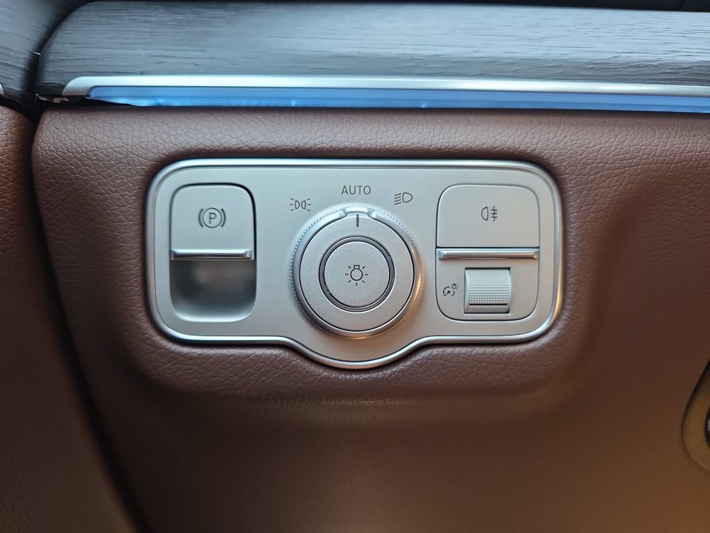 Used 2026 Mercedes-Benz GLE 450e 4MATIC image 28