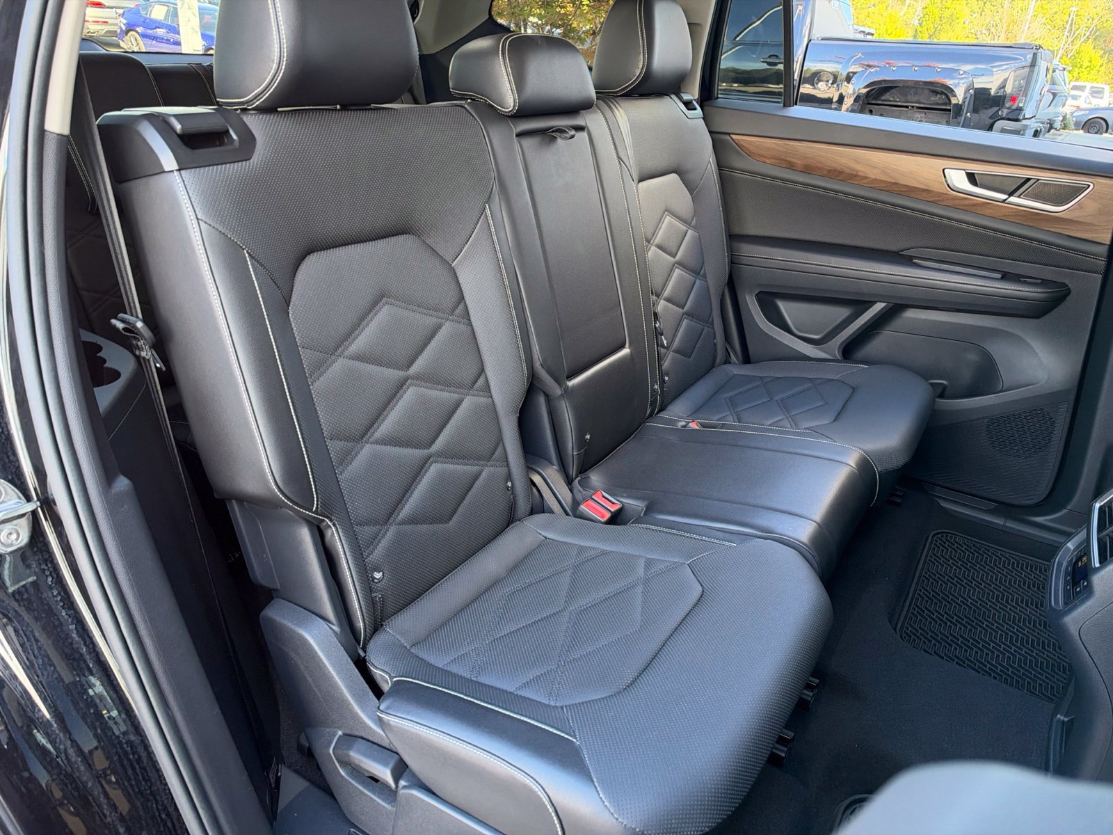Certified 2024 Volkswagen Atlas SE FWD image 34