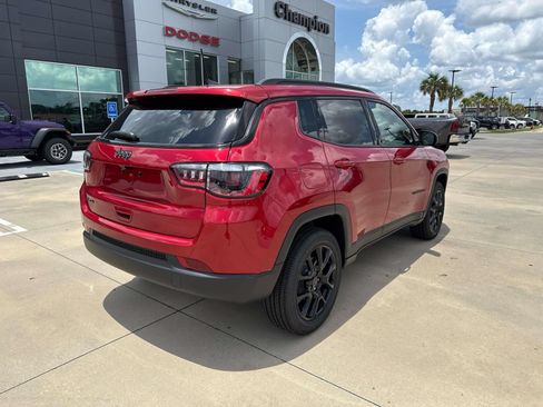 New 2026 Jeep Compass Latitude AWD/4WD image 7