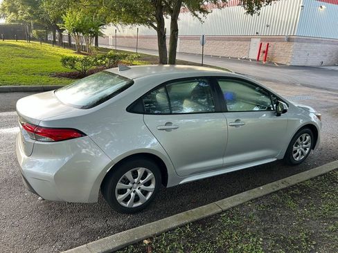 Certified 2025 Toyota Corolla LE FWD image 6