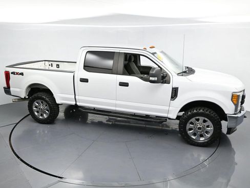 Used 2017 Ford F250 XL w/ Power Equipment Group AWD/4WD image 36