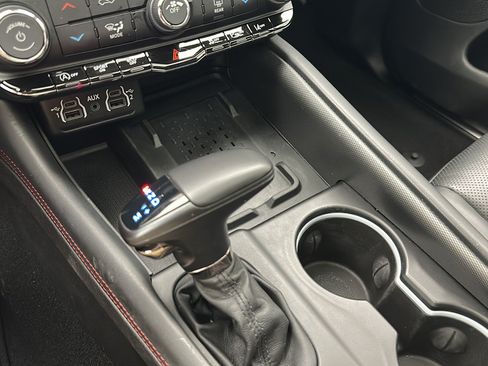 Used 2025 Dodge Durango GT AWD/4WD image 22