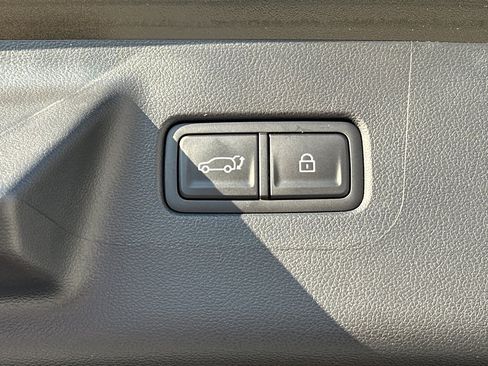 Certified 2025 Hyundai Santa Fe Limited image 39