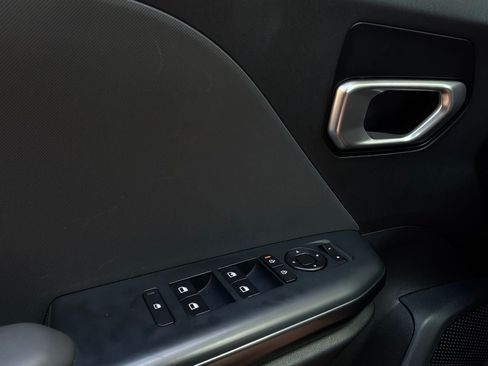 Used 2025 Kia K4 FWD image 20