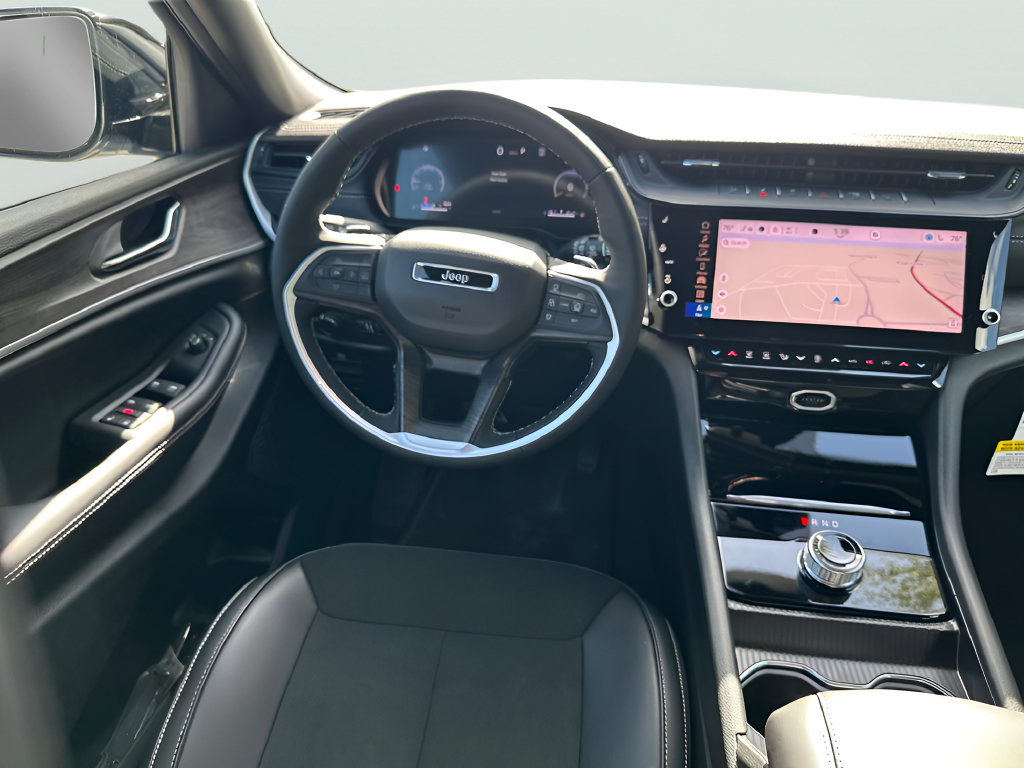 New 2026 Jeep Grand Cherokee Altitude RWD image 35
