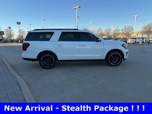 Used 2023 Ford Expedition Max Limited image 6