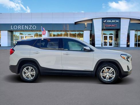 Used 2020 GMC Terrain SLE image 3