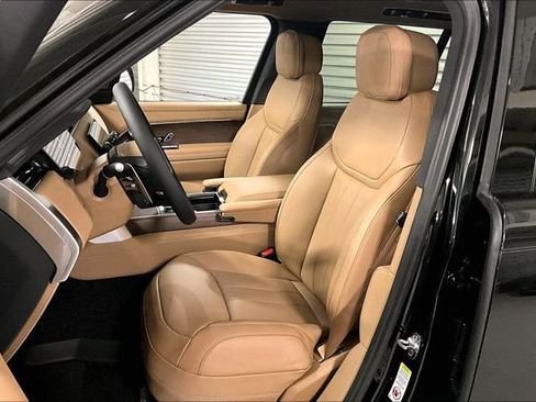 New 2026 Land Rover Range Rover Long Wheelbase SE image 8