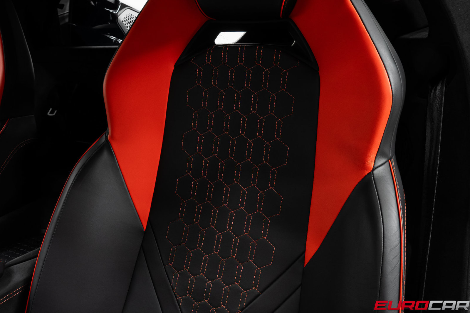 Used 2025 Lamborghini Revuelto AWD/4WD image 48