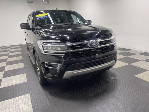 Used 2024 Ford Expedition Limited image 6