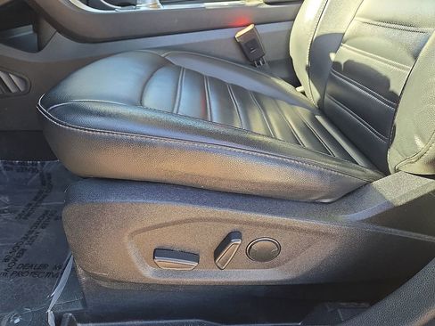 Used 2024 Ford Edge SEL image 25