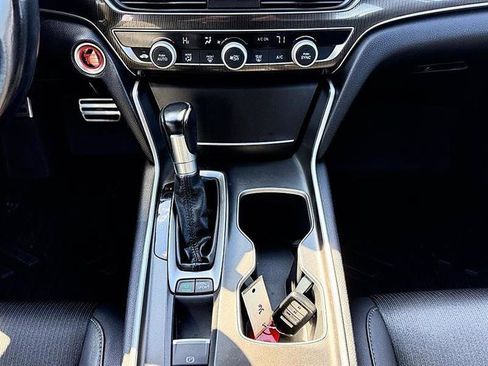 Used 2020 Honda Accord Sport image 32
