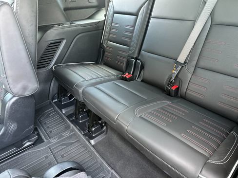 Used 2025 GMC Yukon AT4 Ultimate w/ LPO, Floor Liner Package AWD/4WD image 17