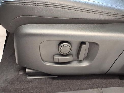 New 2026 Land Rover Range Rover Evoque Dynamic SE image 11